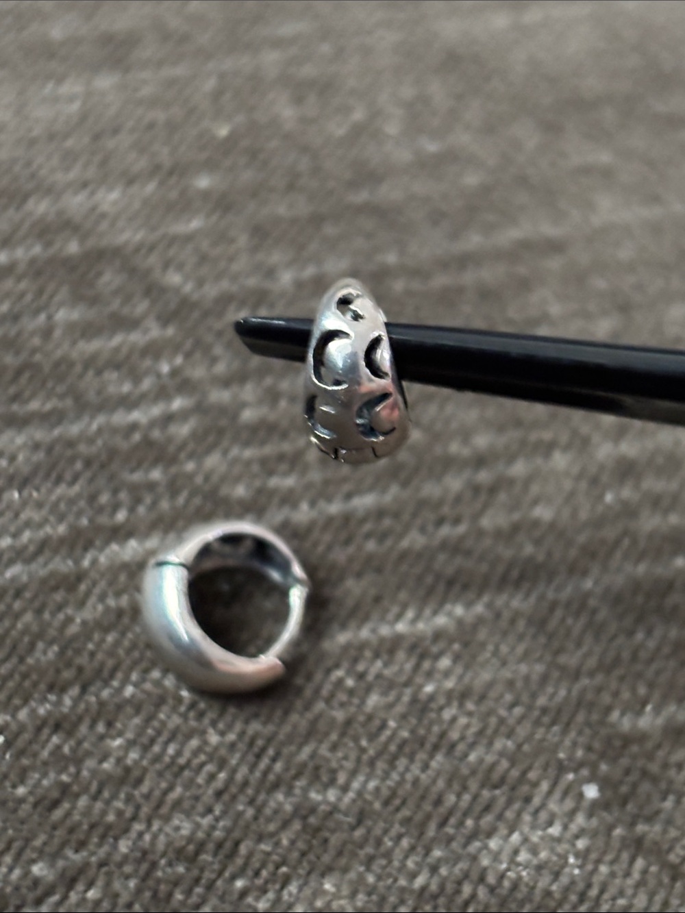 .925 Sterling Silver REVERSIBLE Crescent Moon Earrings Fine Jewelry Artisan Vntg - Picture 5 of 13